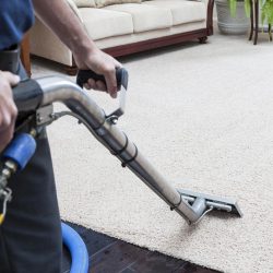 Steam-Cleaning-Carpet